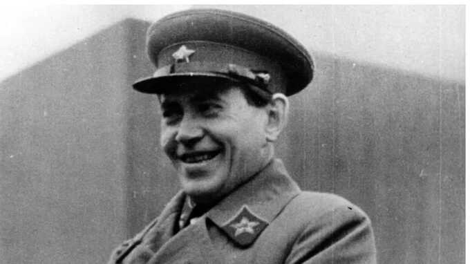 Сталинский питомец Ежов: характер, привычки и личная жизнь палача