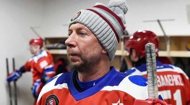 Как хоккеисты из ФСБ удалили ректора Починок