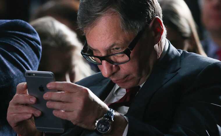 Петр Авен и его «бойфренды»