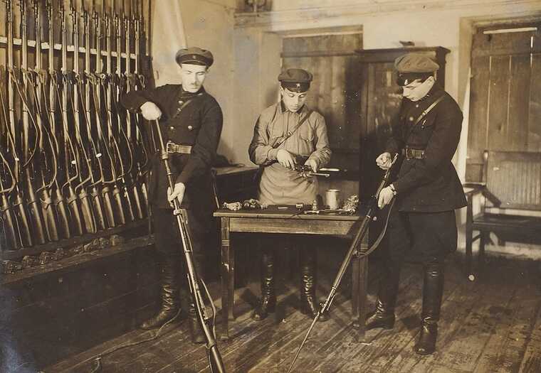 От ВЧК до ЧВК: мы новый мир построим?