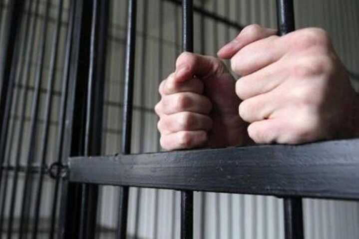 Российскому чиновнику ужесточили приговор за взятки на 24 миллиона рублей