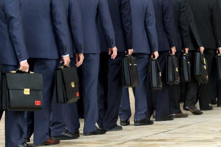 Ничего не видим, ничего знаем, ничего никому не скажем