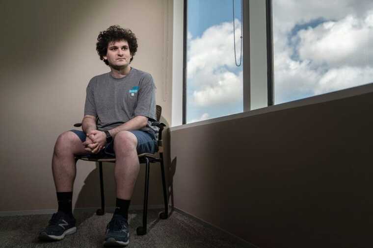 Сэм Бэнкман-Фрид вышел под залог бесплатно