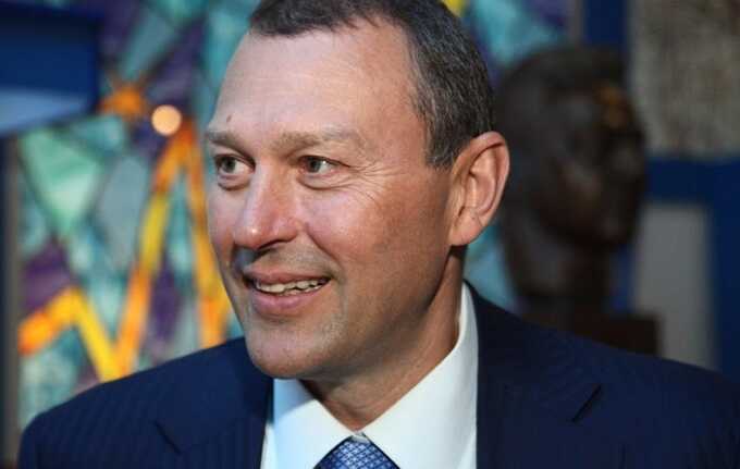 Суд готовится объявить в международный розыск неуловимого питерского мошенника Андрея Березина