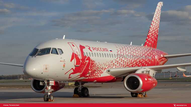 Для бортпроводников в "России" сейчас нелетная погода