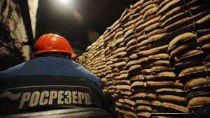 Стратегический запас страны делят между собой друзья Путина