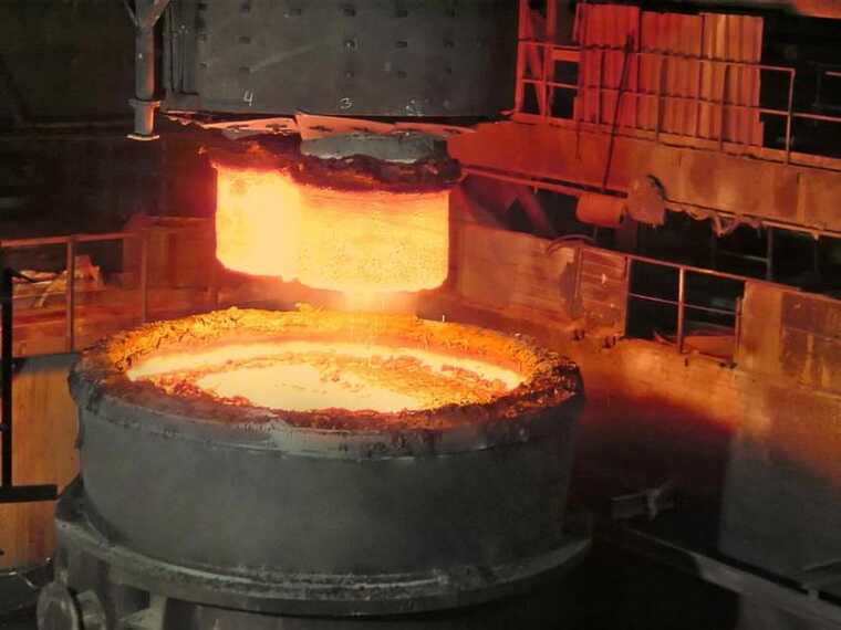 Независимая Саксония на жидком металлическом уране