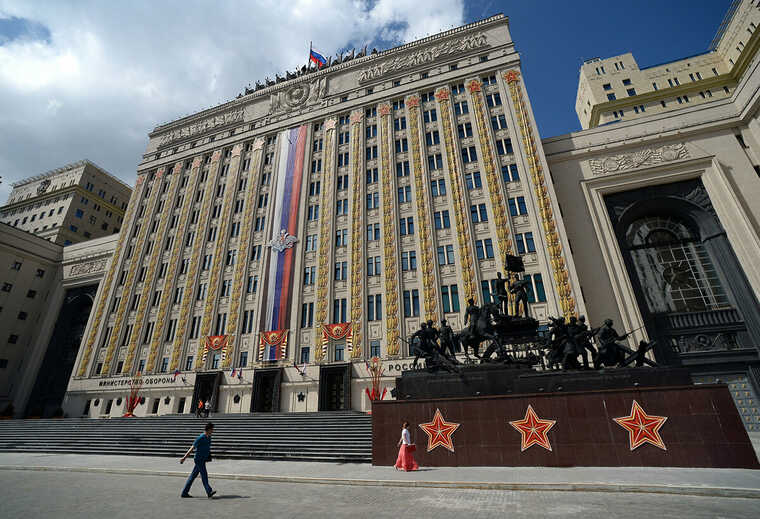 Высокопоставленные военные получают элитные квартиры от государства