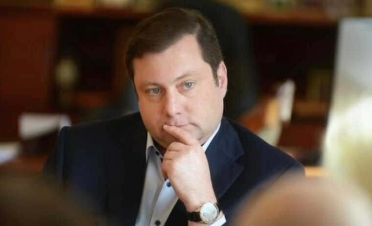 Скованные одним банком