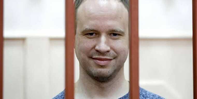 Суд освободил по УДО приговоренного за тяжкое преступление сына иркутского экс-губернатора