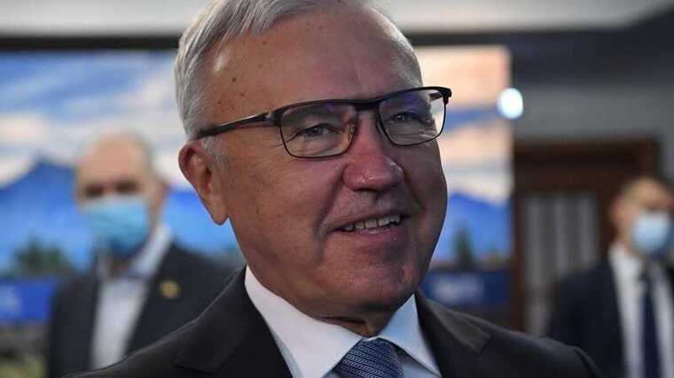 Попелышев его над Красноярском: чиновника сдал его бывший благодетель Владимир Егоров