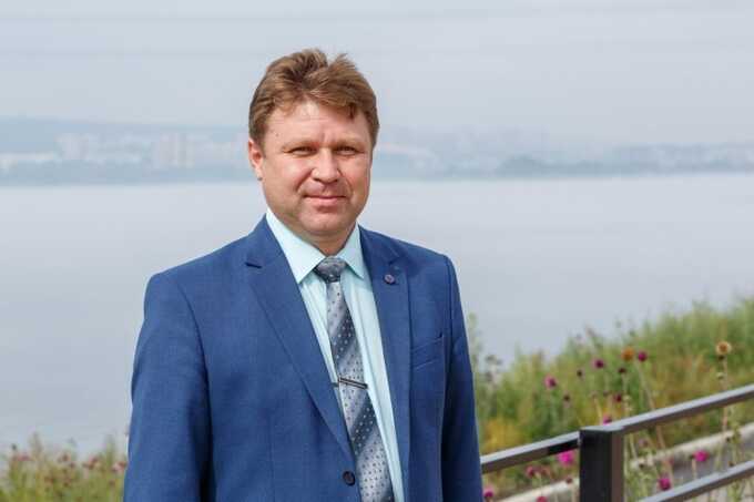 Думы горькие, думы тяжкие: тридцать серебряников Алексея Грешилова