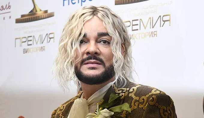 Филиппа Киркорова втянули в скандал на полном показе