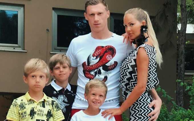 Жена футболиста Павла Погребняка требует развод через суд