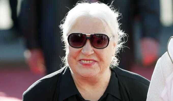 Разбитая инсультом Федосеева-Шукшина осунулась и передвигается в инвалидной коляске