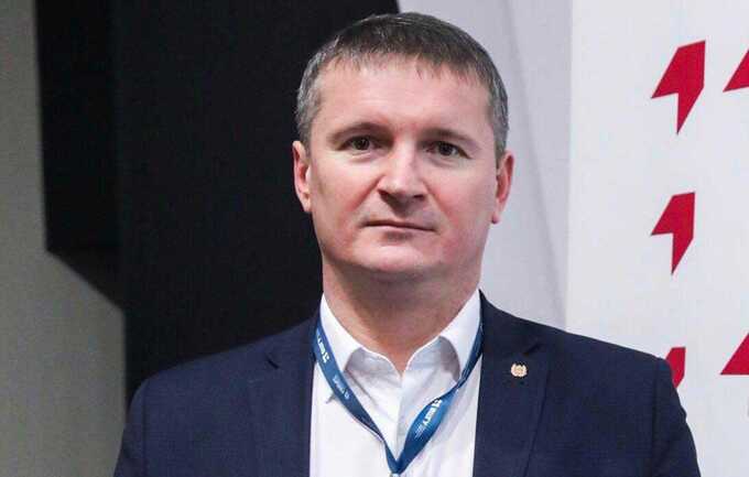 Максименко "прогнулся" под "автоматическую" систему "Ростеха"