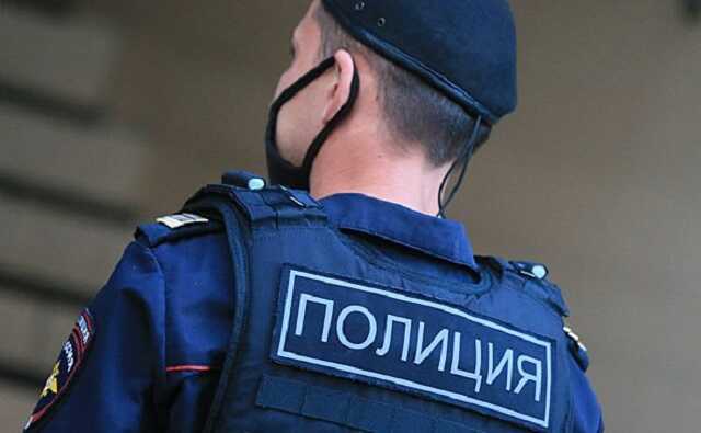 В Нижневартовске полиция забрала у местного жителя закатанные банки с 700 граммов наркотиков