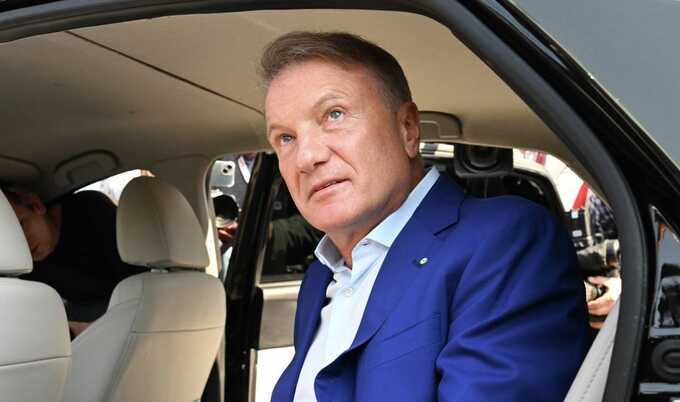 Герман Греф пытается «захватить» АО «Кронштадт»?