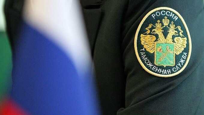 Россиянин и китаец попытались вывезти из России почти тонну янтаря и попались