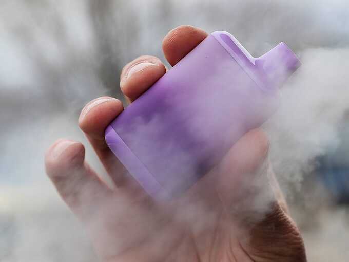 Школьница умерла в муках после того, как покурила электронную сигарету в Подмосковье