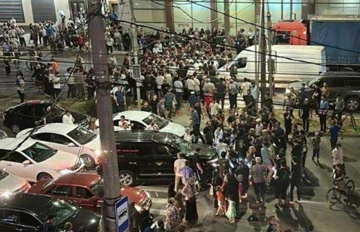 Беспорядки взял на себя центр