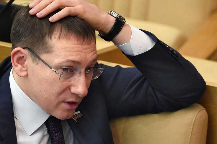 100 кг долларов для экс-сенатора Алексея Лысякова