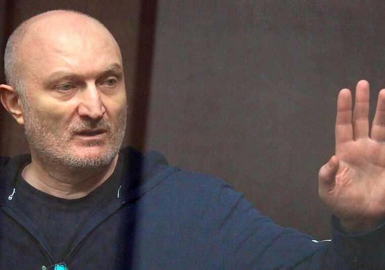 Члена крупнейшей в России банды Джако осудят за четыре расправы