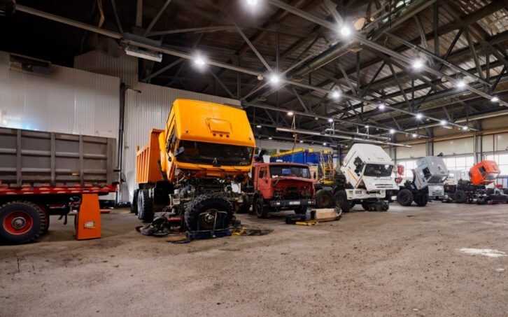 «Сургутнефтегазбанк» арестовал 104 миллиона на счетах дилера «КАМАЗ» в Сургуте