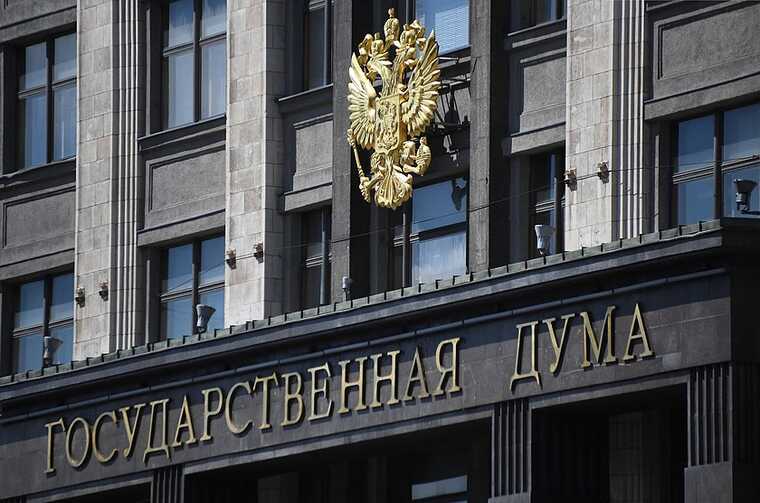 Госдума одобрила законопроект о запрете телефонов на уроках в школах