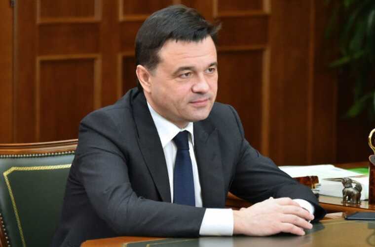 Юровский парк под крылом Воробьева: казнокрадство и девушки в красном