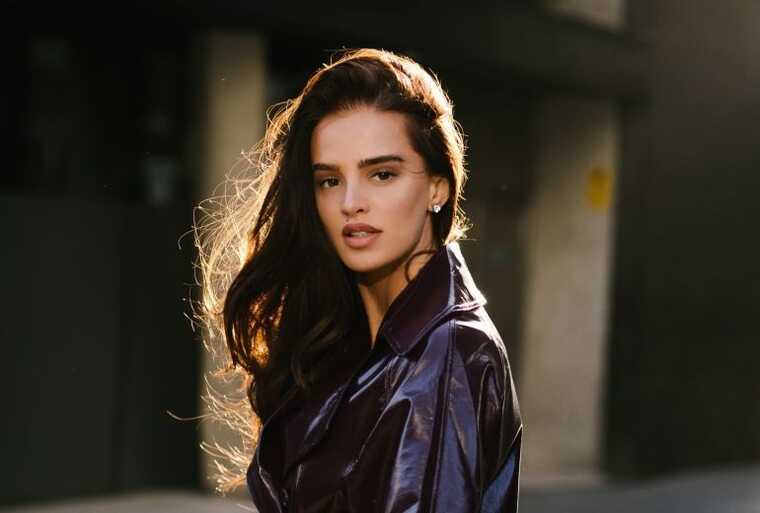 Экс-любовница Юры Енакиевского Анна Андрес осваивает новые направления в эскорте