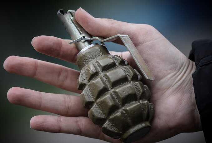 Судимый за захват заложников туляк устроил взрыв в доме, когда собирал гранату