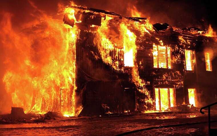 В Абхазии сгорели 4 000 картин — почти весь фонд государственной картинной галереи