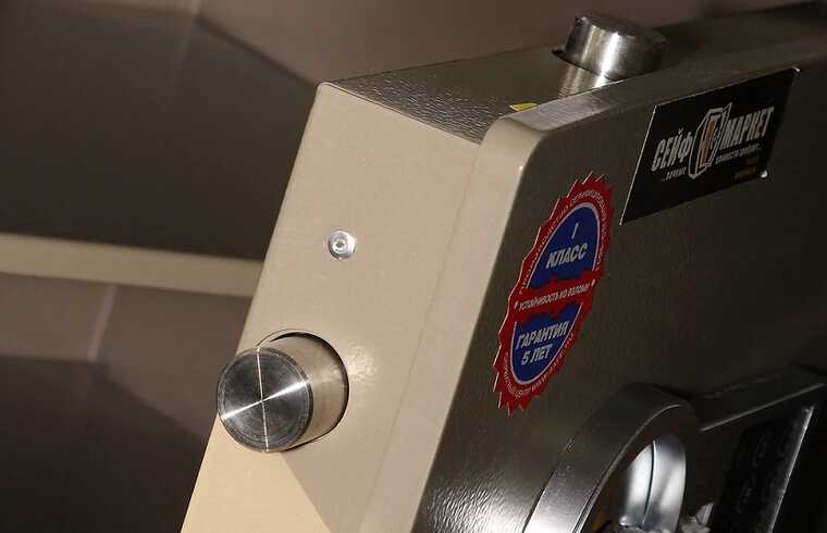 Экс-военкому Сочи почистили чердак