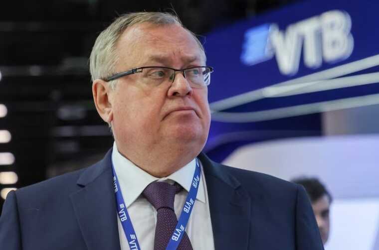 Банкир Андрей Костин строго соблюдал американские санкции