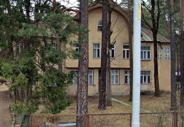 Фирма жены и сына экс-мэра Резекне Барташевича владеет домом в Межапарке