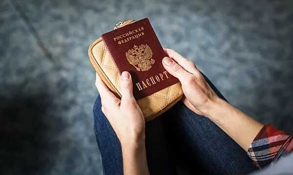 Жителей Омска в ближайшие два дня попросили носить при себе паспорт