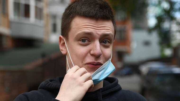 К блогеру Mellstroy подали иск на 10 миллионов рублей из-за мата в стримах