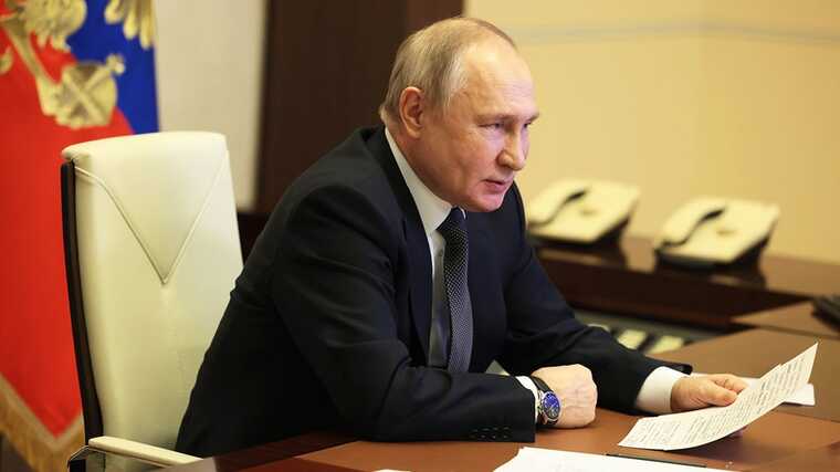 Владимир Путин подписал указ о снятии с должностей нескольких высокопоставленных чиновников