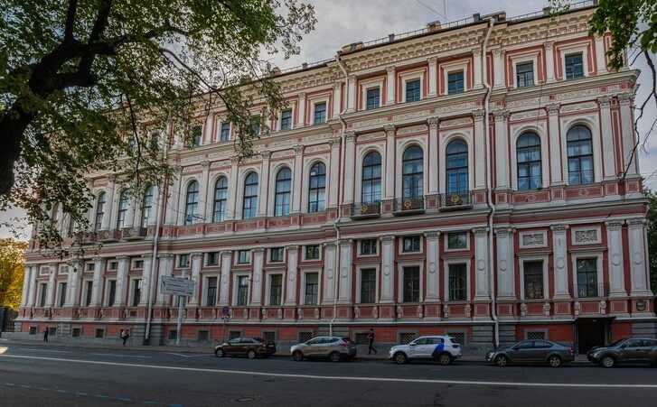 В Николаевский дворец нагрянула Генпрокуратура
