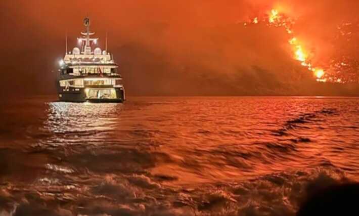 В пожаре на греческом острове могут быть виновны пассажиры яхты из Казахстана