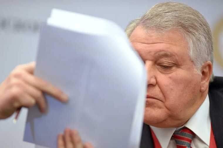 Михаил Ковальчук расширяет свою империю