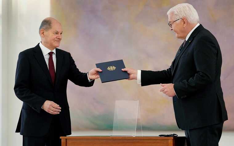 Штайнмайер отправил Шольца в отставку