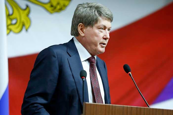 Александру Чернову предъявлены обвинения в коррупции и самовольном строительстве в Сочи