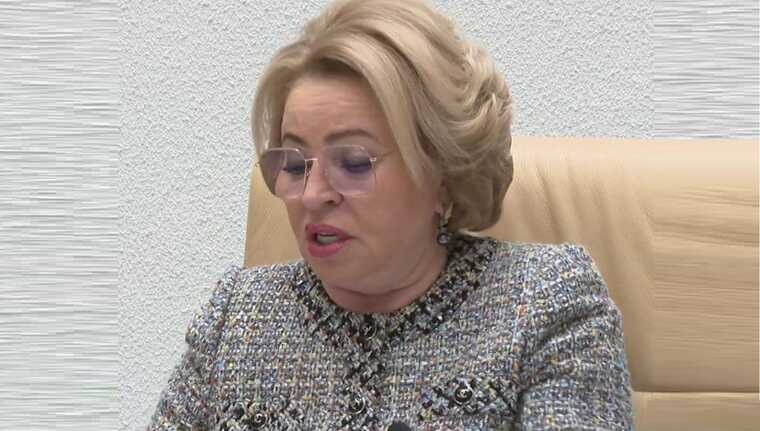 Валентина Матвиенко критикует западные бренды, но сама выбирает жакеты Chanel