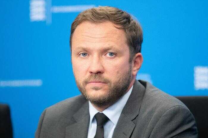 Эстония призывает ЕС лишить Венгрию права голоса, если та заблокирует продление санкций