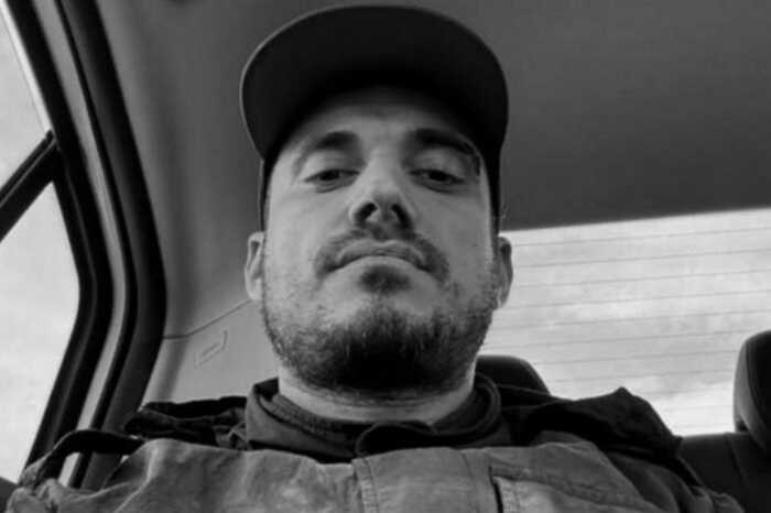 Тело Паши Техника привезли в Москву — самолет приземлился этой ночью