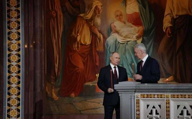 Путин посетил праздничное богослужение в храме Христа Спасителя