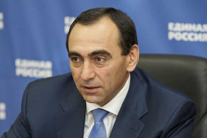 Армен Гарслян пытается продвинуться в политической иерархии Пермского края, стремясь попасть в Госдуму