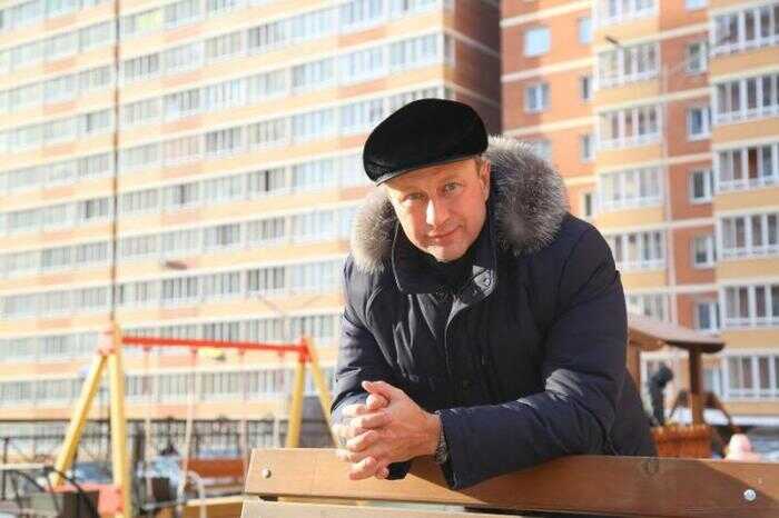 Депутат Распутин урезал зелёные зоны и парковки ради прибыли